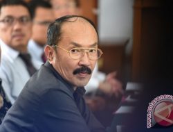 Pimpinan KPK dilaporkan lagi oleh Pengacara Setnov