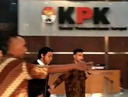 Usai Diperiksa KPK, Putra Setya Novanto Terobos Media