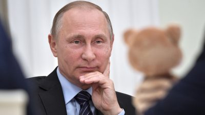 Presiden Putin Sahkan UU Anti Gay di Rusia