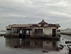 ‘Robohnya Surau Kami’ di Penjaringan