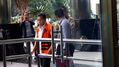 Novanto Mengangguk Saat Ditanya Perlukah Pemeriksaan Puan