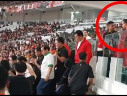 Beredar Video Paspampres Tahan Anies Baswedan Tidak Boleh Salaman dengan Persija