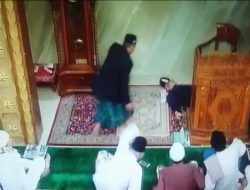 [Video] Masha Allah, Khatib Wafat Saat Khotbah Jumat