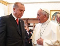 Erdogan – Paus Francis Bertemu dan Tegas Menentang Trump Tentang Yerusalem