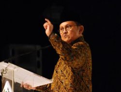 Gangguan Klep Jantung, BJ Habibie Dirawat di Jerman