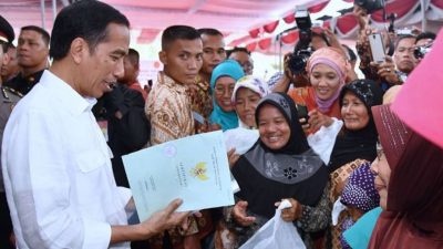 Jokowi: Kritik Harusnya Tidak Asbun