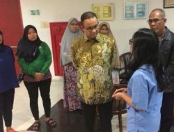 Anies ke Ibunda Rifa’i, Damkar Terluka: Terima Kasih Sudah Lahirkan Pemberani