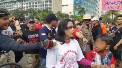 Komentar terhadap Dua Video yang Merekam Insiden Bullying di CFD Thamrin