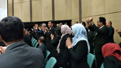 Anies Dapat Opini WTP yang Tak Didapat Ahok, Pejabat DKI Standing Ovation