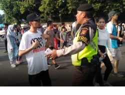 Ahay, Ramai Sweeping Kaos #2019GantiPresiden Di Arena CFD