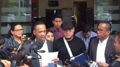 Herman Herry akan Laporkan Balik Ronny