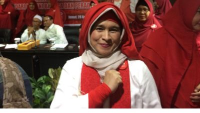 Prabowo Datangi Kediaman Neno Warisman Sore Ini