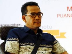 Tulisan Refly Harun sebelum Dicopot dari Jasa Marga