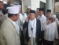 Ma’ruf Amin Minta Restu untuk Hijrah Saat Kunjungi Ponpes di Mojokerto