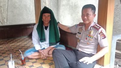 Ini Pria yang Bawa Bendera Tauhid Saat Hari Santri yang Diamankan Polisi