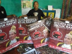 Fitnah Busuk Terbongkar, Poster ‘Raja Jokowi’ Ternyata Dipasang Relawan Petahana