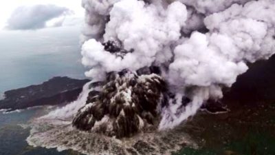 Tinggi Gunung Anak Krakatau Berkurang 228 Meter