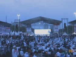 Jutaan Peserta Reuni 212 Terus Gemakan Dzikir dan Sholawat Nabi