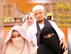 Ustaz Arifin Ilham Bahagia Foto Bareng 3 Istrinya, Ada yang Lagi Hamil, Istri Pertama: 2 Adik Maduku