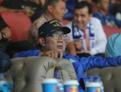 Kedatangan Ridwan Kamil di Si Jalak Harupat Disambut Teriakan Nama Prabowo