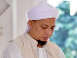 Zikir, Jihad, Syariah, dan Ukhuwah yang Melekat pada Ustaz Arifin Ilham