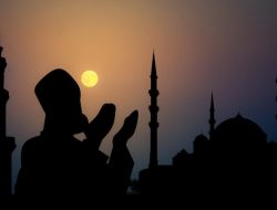 Kiat Meraih Malam Lailatul Qadar Serta Tanda-tanda Orang yang Mendapatkannya