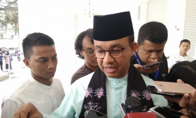 Anies Baswedan Tak Akan Laporkan Cuitan Denny Siregar Soal Ambulans