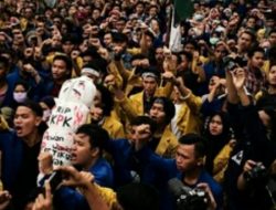 Jangan Larang Mahasiswa Bergerak