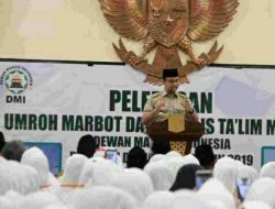 Anies Lepas Jama’ah Umroh Marbot Masjid dan Pengurus Majelis Taklim Jakarta