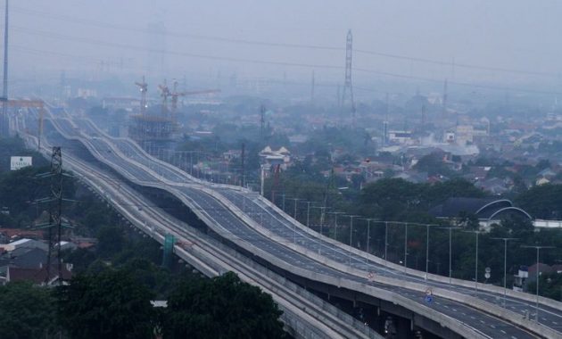 Lintasi Tol Layang Japek, Pengemudi Kecewa Karena Bikin Pusing dan Mual