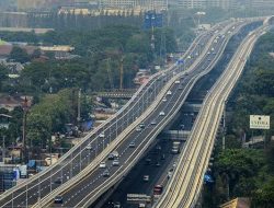 Lintasi Tol Layang Japek, Pengemudi Kecewa Karena Bikin Pusing dan Mual