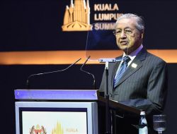 Mahathir Menilai Agama Islam Telah Menjadi Subjek Berbagai Fitnah