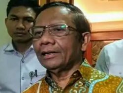 Mahfud Bantah Fadjroel Tentang Perppu KPK