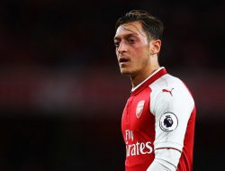 Ozil Bicara Uighur, China Batalkan Tayangan Arsenal vs Manchester City