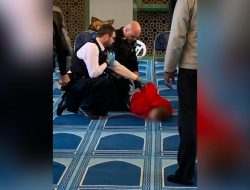 Innalillahi, Seorang Muazin Masjid Raya London Ditikam saat Kumandangkan Azan