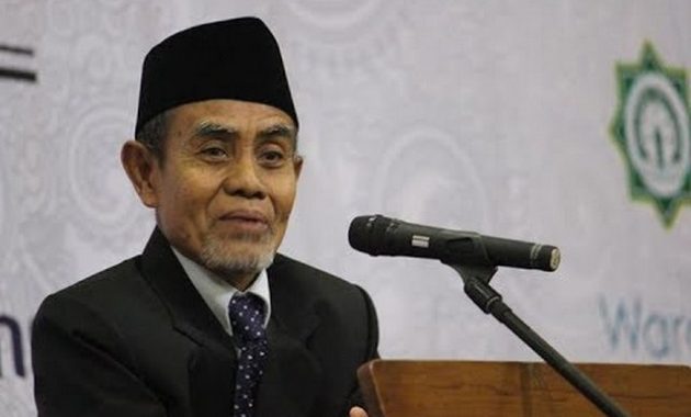 KH Hasan Abdullah Sahal: Nasionalisme Adanya di Pesantren