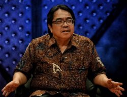 Balas Cuitan Ismail Fahmi, Ade Armando: Jangan Terlalu Banyak Gaul dengan Kadrun