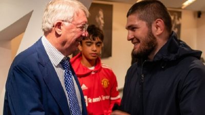 Cara Khabib Nurmagomedov Tolak Tawaran Alkohol Sir Alex Ferguson Mengundang Tawa