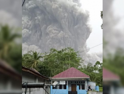 Gerak Cepat PKS Turunkan Tenaga Terlatih dan Buka Posko untuk Korban Erupsi Semeru