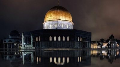 Kumandang Azan di Masjid Al-Aqsa