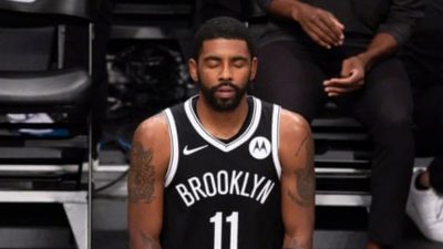 Kyrie Irving Buka Puasa