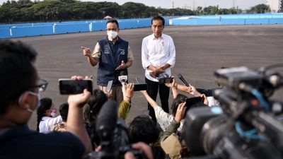 Jokowi Tinjau Sirkuit Formula E, Warganet Cari Giring