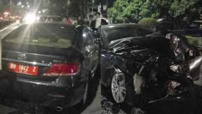 Mobil Pelat Merah Milik Sekretariat DPRD Jambi Alami Kecelakaan Tunggal