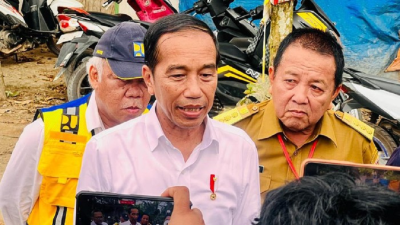 Jokowi Unggah ‘Pentingnya Pembangunan Infrastruktur Jalan’, Publik Ramai-Ramai Mengadu