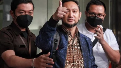 KPK Sita 3 Mobil, Belasan Kendaraan Andhi Pramono Jadi Sorotan