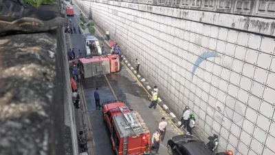 Mobil Damkar Pasar Minggu