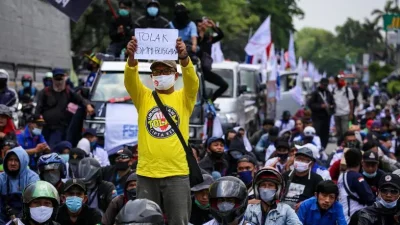 Buruh Demo Kenaikan Upah