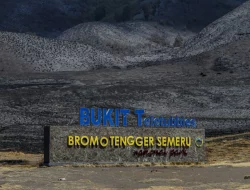 Wisata Gunung Bromo Buka Kembali, Pendakian Semeru Masih Tutup