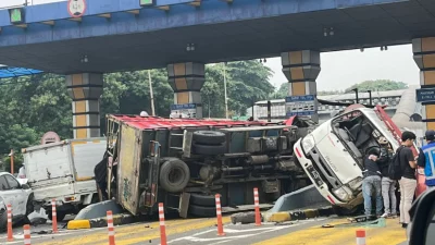 Biang Kerok Kecelakaan Beruntun di Gerbang Tol Halim Utama