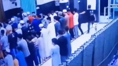 Jemaah Masjid di Makassar Diserang saat Salat Subuh